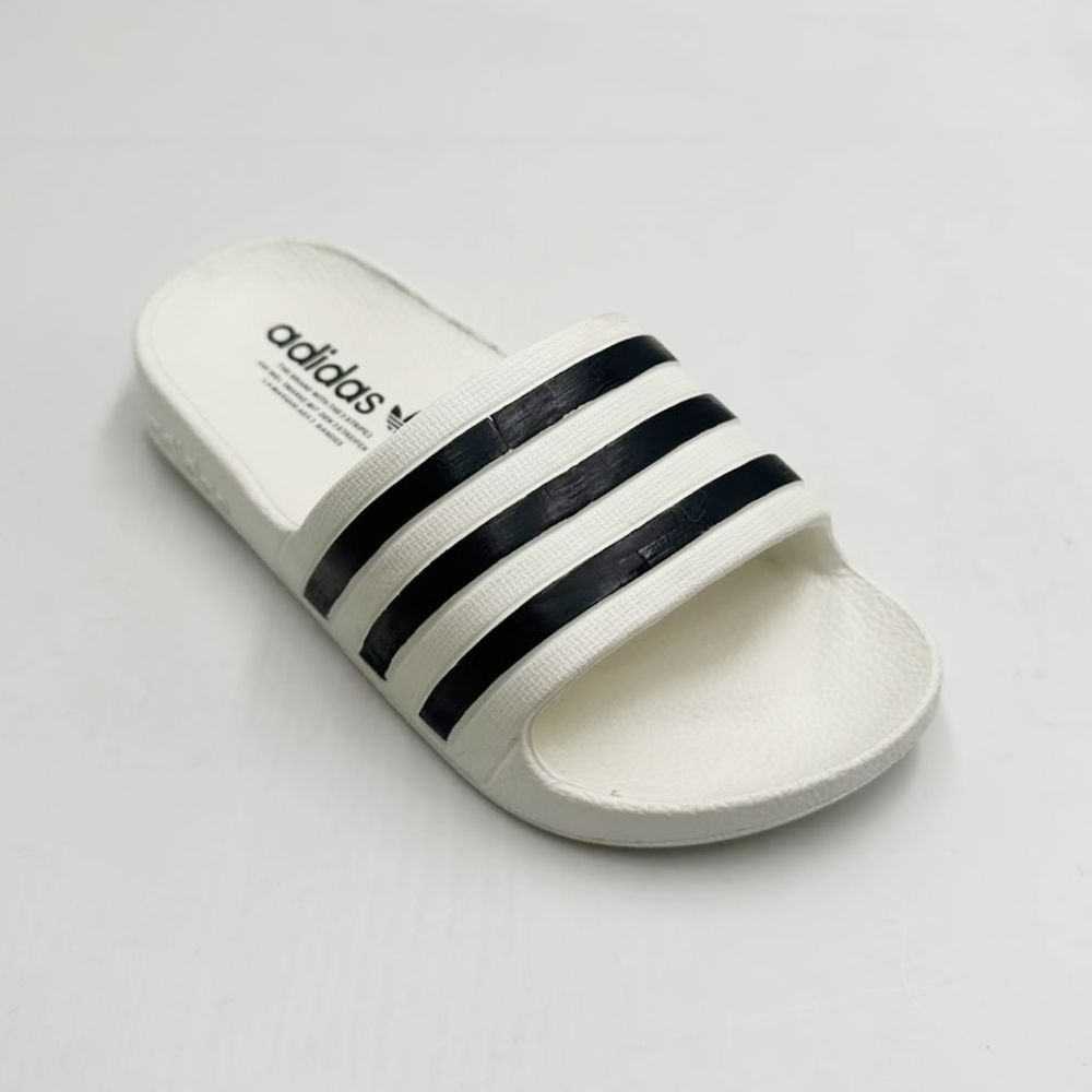 Frame 89 (12) Adidas slides for kids - Image 1